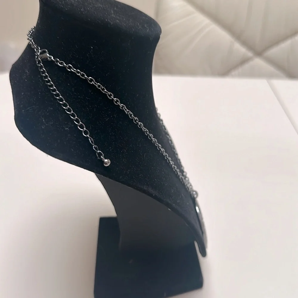 👋 3/$15 FASHION NECKLACE SMOKEY GRAY PENDANT